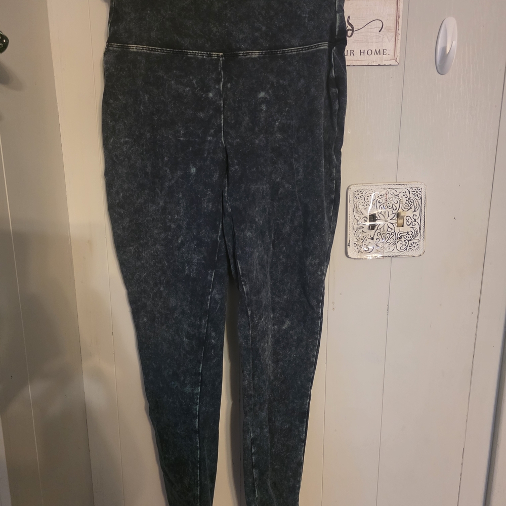 Zenana Outfitters Black Acid-Wash Jeggings- Says Large, more Like A Small/medium